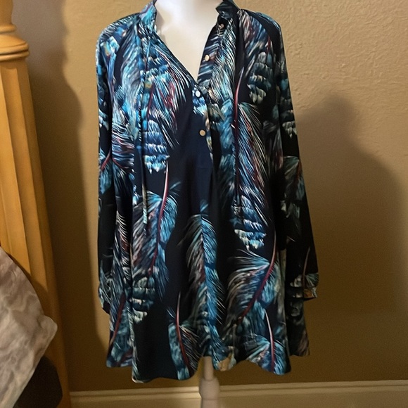 Buddy love blue feather tunic size medium - Picture 2 of 14